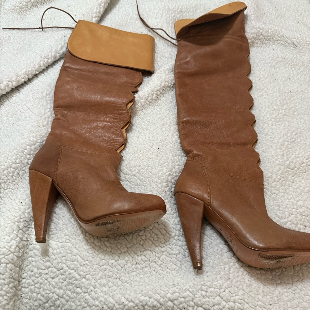 Stylish Tan Leather Heeled Boots. 4 1/2 inch heel.
